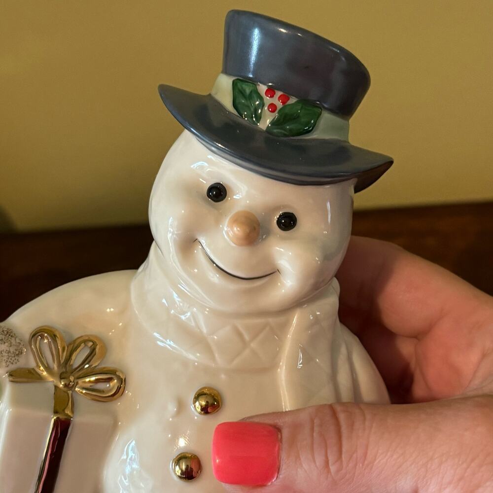 Lenox Snowan with Present and Top Hat - Picture 8 of 9